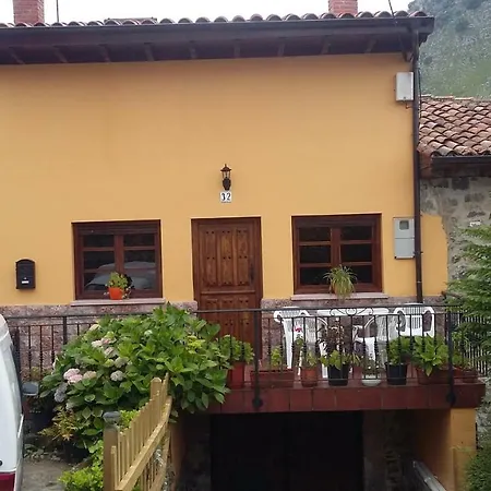 Casa Llorente Feriehus *